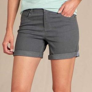 Toad&Co Sequoia Shorts, size 10, "Iron Throne", like new